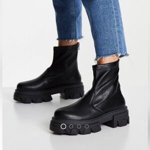 Topshop Kendall stretch boots in black, zip up